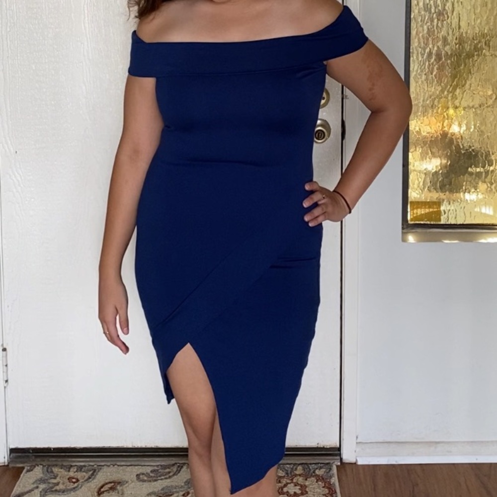 Bodycon Off-Shoulder Dress w/ Slit - US Size L